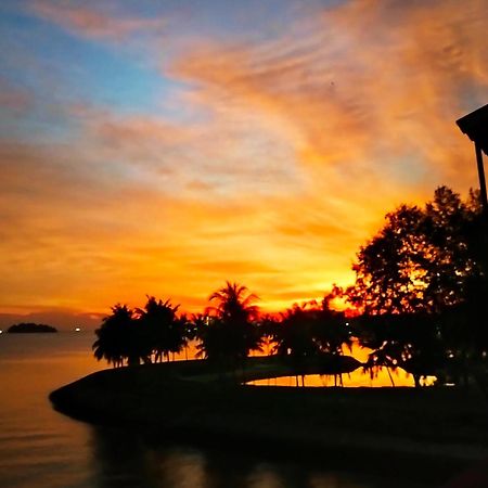 Seafront Sunsetspa Port Dickson Extérieur photo