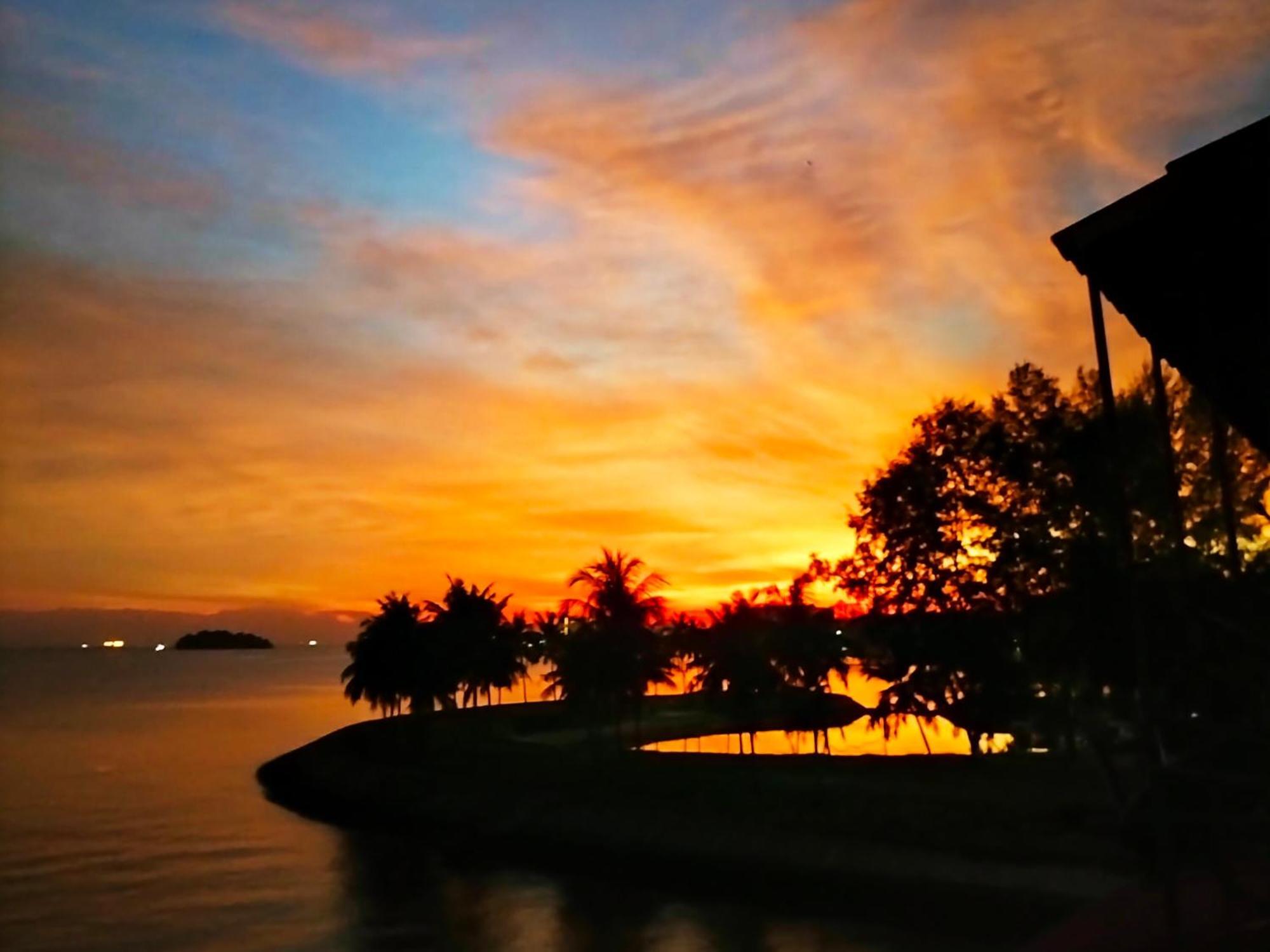 Seafront Sunsetspa Port Dickson Extérieur photo
