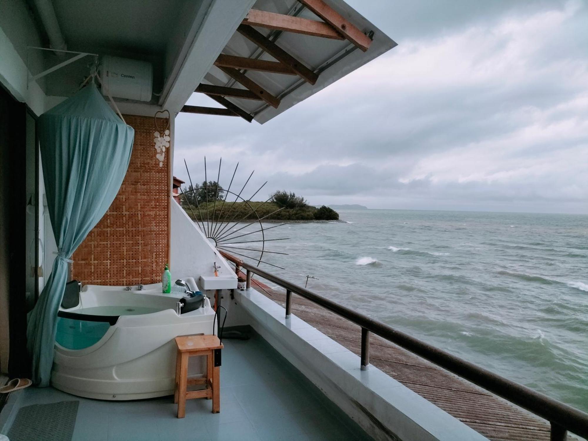 Seafront Sunsetspa Port Dickson Extérieur photo